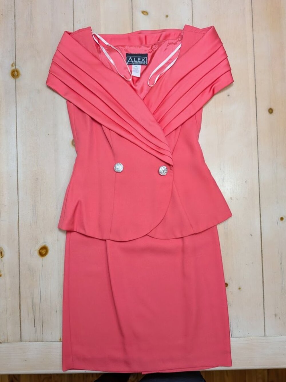 Vintage Alex Evenings Pink Skirt Suit Size 10 Pleated Collar Rhinestone Buttons
